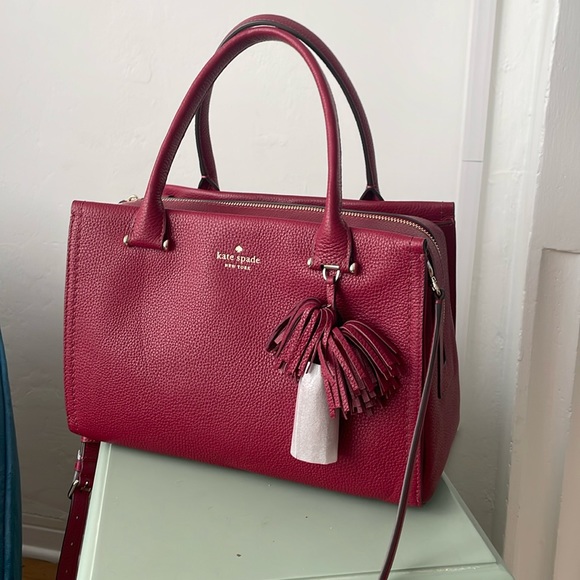 Nwt Kaye spade pebbled leather red sangri palmer drive midi bag - Picture 1 of 9
